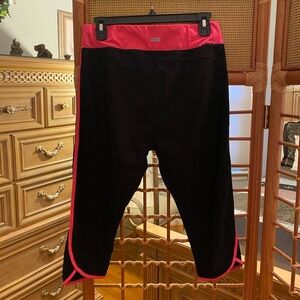 Women’s Black and Pink Workout Wear